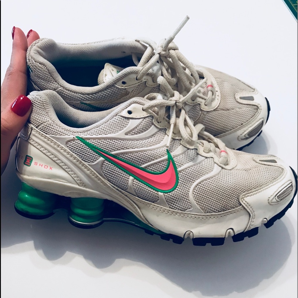 Nike shocks